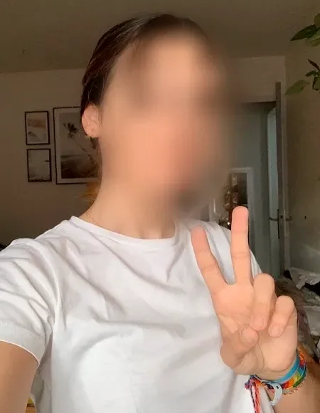 Sophie, 29