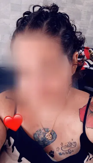 Zeynep, 40